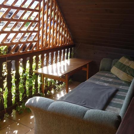 Pod Lipou Hotel Dolni Brusnice Bagian luar foto