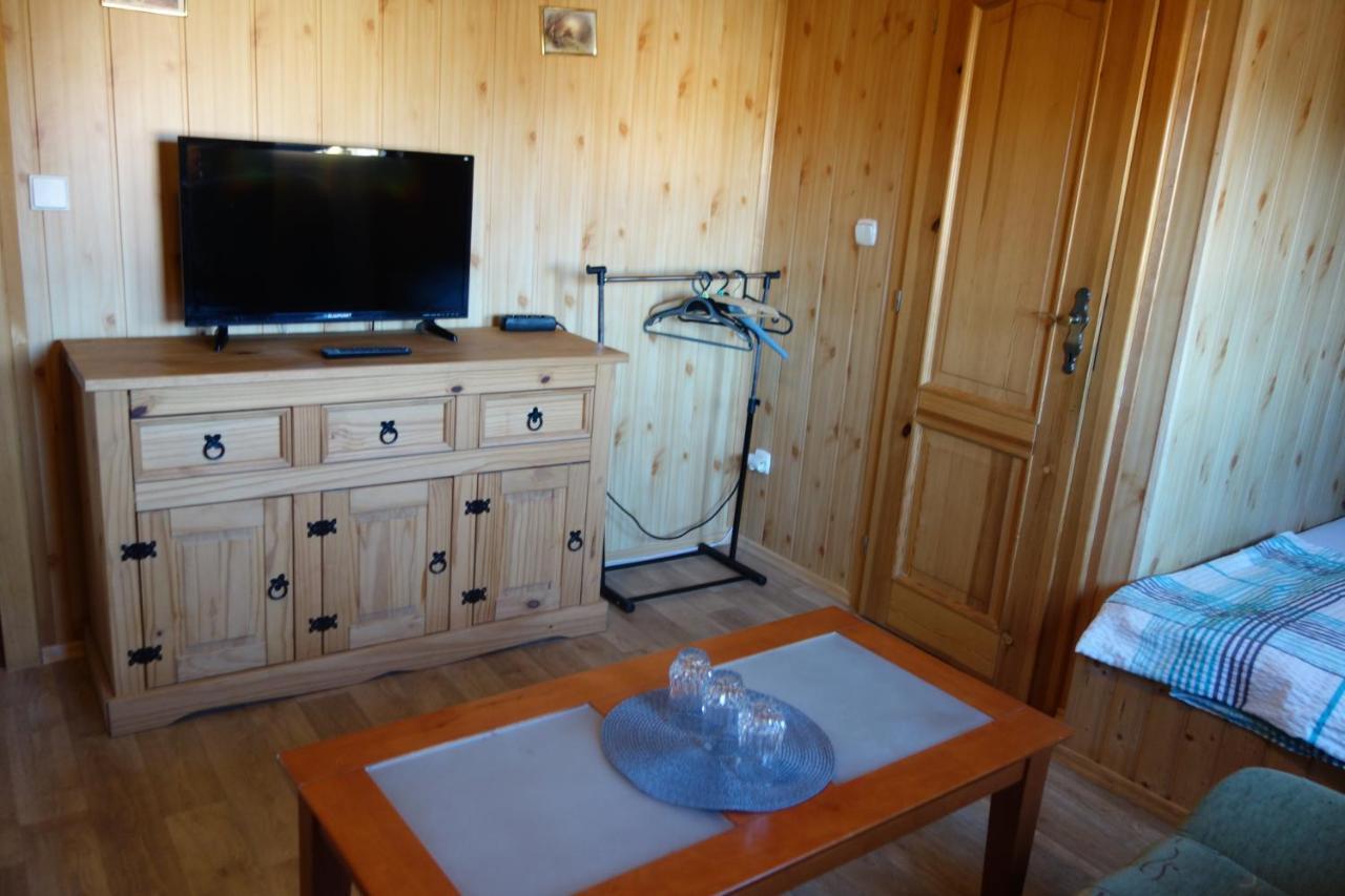Pod Lipou Hotel Dolni Brusnice Bagian luar foto